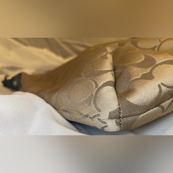 STUNNING BLUE and Khaki Coach Like New Penelope Signature Sateen Shoulder Bag - Picture 16 of 16